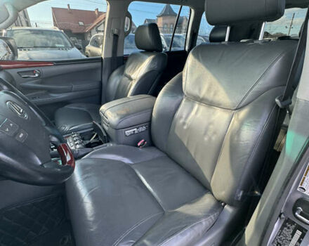 Сірий Лексус ЛХ, об'ємом двигуна 5.66 л та пробігом 303 тис. км за 22000 $, фото 15 на Automoto.ua