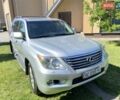 Сірий Лексус ЛХ, об'ємом двигуна 5.7 л та пробігом 376 тис. км за 21500 $, фото 3 на Automoto.ua