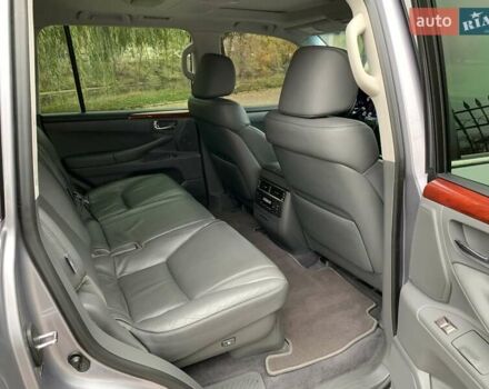 Серый Лексус ЛХ, объемом двигателя 5.66 л и пробегом 175 тыс. км за 32800 $, фото 57 на Automoto.ua