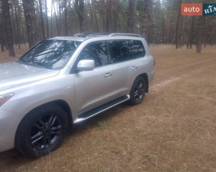 Сірий Лексус ЛХ, об'ємом двигуна 5.66 л та пробігом 360 тис. км за 21700 $, фото 5 на Automoto.ua