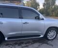 Серый Лексус ЛХ, объемом двигателя 5.7 л и пробегом 320 тыс. км за 22300 $, фото 4 на Automoto.ua