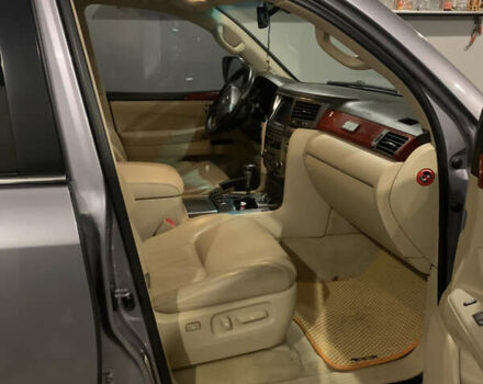 Серый Лексус ЛХ, объемом двигателя 5.7 л и пробегом 240 тыс. км за 27500 $, фото 6 на Automoto.ua