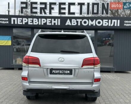 Серый Лексус ЛХ, объемом двигателя 5.66 л и пробегом 255 тыс. км за 24900 $, фото 14 на Automoto.ua