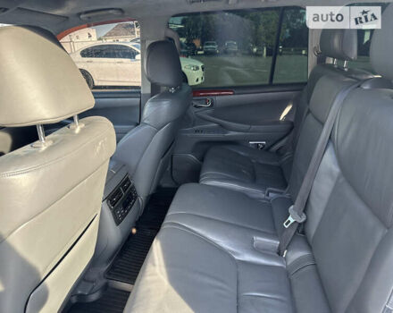 Серый Лексус ЛХ, объемом двигателя 5.66 л и пробегом 243 тыс. км за 28500 $, фото 53 на Automoto.ua