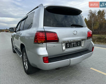 Серый Лексус ЛХ, объемом двигателя 5.7 л и пробегом 360 тыс. км за 19900 $, фото 11 на Automoto.ua
