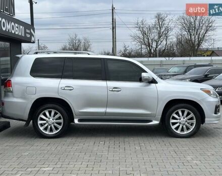 Серый Лексус ЛХ, объемом двигателя 5.66 л и пробегом 255 тыс. км за 24900 $, фото 9 на Automoto.ua