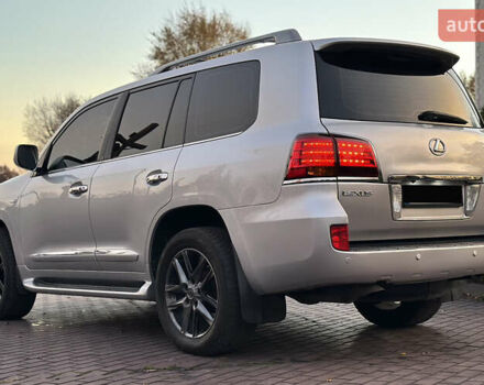 Сірий Лексус ЛХ, об'ємом двигуна 5.66 л та пробігом 262 тис. км за 22999 $, фото 14 на Automoto.ua