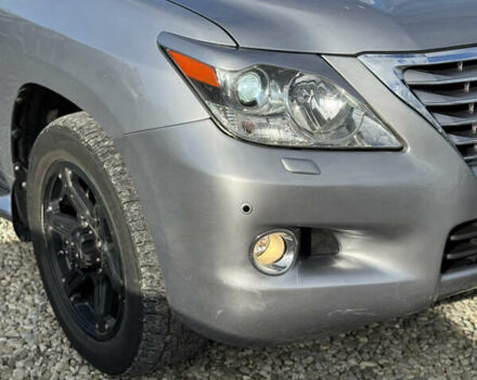 Сірий Лексус ЛХ, об'ємом двигуна 5.66 л та пробігом 303 тис. км за 22000 $, фото 36 на Automoto.ua