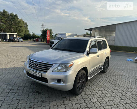 Серый Лексус ЛХ, объемом двигателя 5.66 л и пробегом 243 тыс. км за 25800 $, фото 5 на Automoto.ua