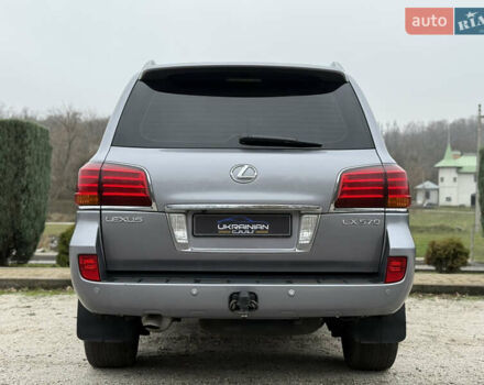 Сірий Лексус ЛХ, об'ємом двигуна 5.66 л та пробігом 246 тис. км за 24999 $, фото 10 на Automoto.ua