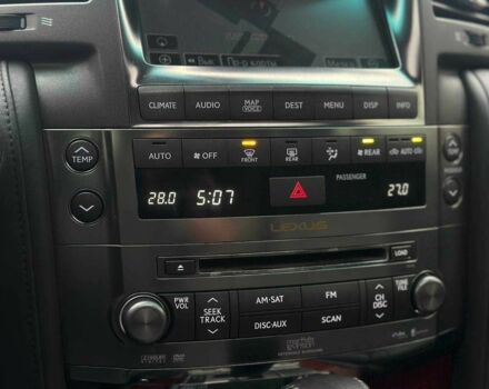 Серый Лексус ЛХ, объемом двигателя 5.7 л и пробегом 259 тыс. км за 21990 $, фото 18 на Automoto.ua