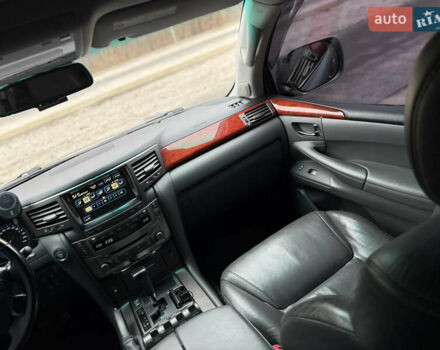 Сірий Лексус ЛХ, об'ємом двигуна 5.66 л та пробігом 246 тис. км за 24999 $, фото 33 на Automoto.ua