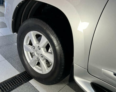 Серый Лексус ЛХ, объемом двигателя 5.66 л и пробегом 273 тыс. км за 24900 $, фото 44 на Automoto.ua