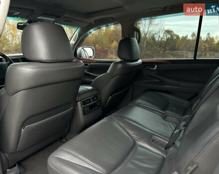 Серый Лексус ЛХ, объемом двигателя 5.7 л и пробегом 360 тыс. км за 19900 $, фото 22 на Automoto.ua