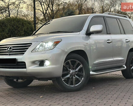 Сірий Лексус ЛХ, об'ємом двигуна 5.66 л та пробігом 262 тис. км за 22999 $, фото 3 на Automoto.ua