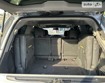 Серый Лексус ЛХ, объемом двигателя 5.66 л и пробегом 243 тыс. км за 25800 $, фото 76 на Automoto.ua