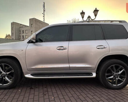 Сірий Лексус ЛХ, об'ємом двигуна 5.66 л та пробігом 262 тис. км за 22999 $, фото 15 на Automoto.ua