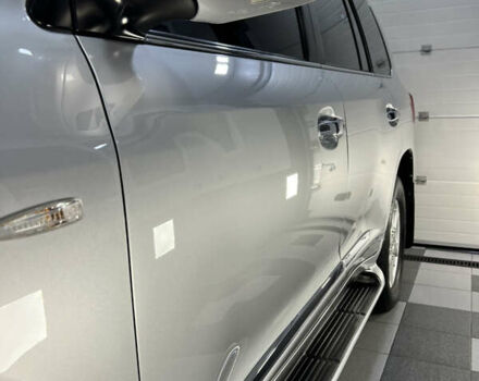 Серый Лексус ЛХ, объемом двигателя 5.66 л и пробегом 273 тыс. км за 24900 $, фото 39 на Automoto.ua