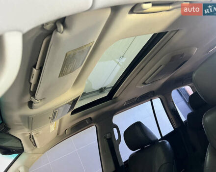 Серый Лексус ЛХ, объемом двигателя 5.66 л и пробегом 273 тыс. км за 24900 $, фото 101 на Automoto.ua