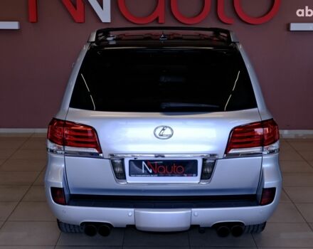 Серый Лексус ЛХ, объемом двигателя 5.7 л и пробегом 180 тыс. км за 19900 $, фото 5 на Automoto.ua