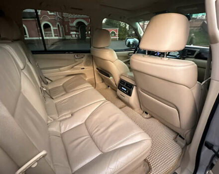 Сірий Лексус ЛХ, об'ємом двигуна 5.66 л та пробігом 262 тис. км за 22999 $, фото 21 на Automoto.ua