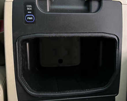 Сірий Лексус ЛХ, об'ємом двигуна 5.66 л та пробігом 262 тис. км за 22999 $, фото 40 на Automoto.ua