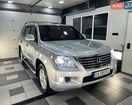Серый Лексус ЛХ, объемом двигателя 5.66 л и пробегом 273 тыс. км за 24900 $, фото 27 на Automoto.ua