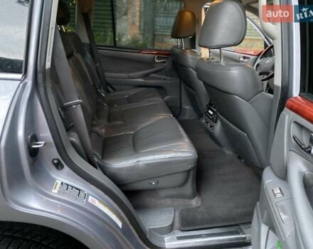 Сірий Лексус ЛХ, об'ємом двигуна 5.7 л та пробігом 295 тис. км за 21555 $, фото 29 на Automoto.ua