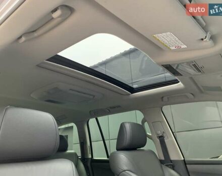 Серый Лексус ЛХ, объемом двигателя 5.66 л и пробегом 175 тыс. км за 32800 $, фото 52 на Automoto.ua