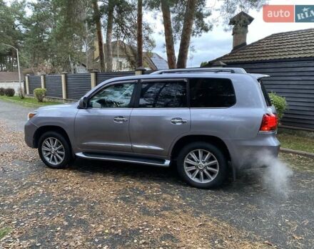 Сірий Лексус ЛХ, об'ємом двигуна 5.7 л та пробігом 295 тис. км за 21555 $, фото 9 на Automoto.ua