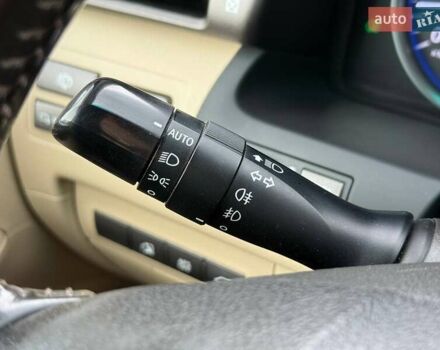 Сірий Лексус ЛХ, об'ємом двигуна 5.66 л та пробігом 235 тис. км за 27191 $, фото 24 на Automoto.ua