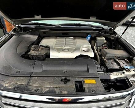 Сірий Лексус ЛХ, об'ємом двигуна 5.66 л та пробігом 235 тис. км за 27191 $, фото 60 на Automoto.ua