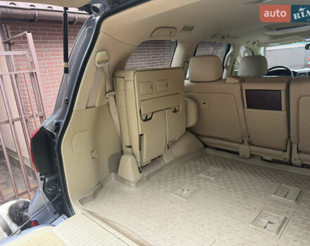 Серый Лексус ЛХ, объемом двигателя 5.66 л и пробегом 221 тыс. км за 32500 $, фото 13 на Automoto.ua