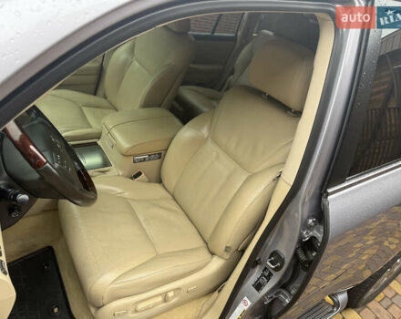 Серый Лексус ЛХ, объемом двигателя 5.66 л и пробегом 221 тыс. км за 32500 $, фото 11 на Automoto.ua