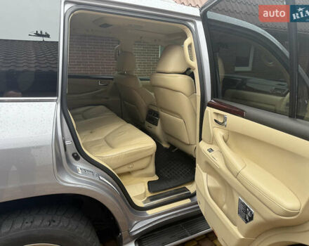 Серый Лексус ЛХ, объемом двигателя 5.66 л и пробегом 221 тыс. км за 32500 $, фото 15 на Automoto.ua