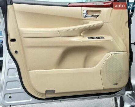 Сірий Лексус ЛХ, об'ємом двигуна 5.66 л та пробігом 235 тис. км за 27191 $, фото 14 на Automoto.ua