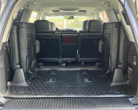 Серый Лексус ЛХ, объемом двигателя 5.66 л и пробегом 245 тыс. км за 29700 $, фото 8 на Automoto.ua