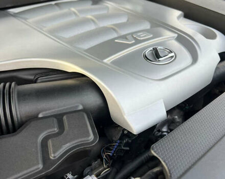 Серый Лексус ЛХ, объемом двигателя 5.66 л и пробегом 314 тыс. км за 38500 $, фото 20 на Automoto.ua