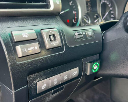 Серый Лексус ЛХ, объемом двигателя 5.66 л и пробегом 314 тыс. км за 38500 $, фото 27 на Automoto.ua