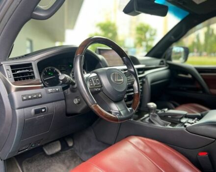 Серый Лексус ЛХ, объемом двигателя 5.7 л и пробегом 128 тыс. км за 62000 $, фото 18 на Automoto.ua