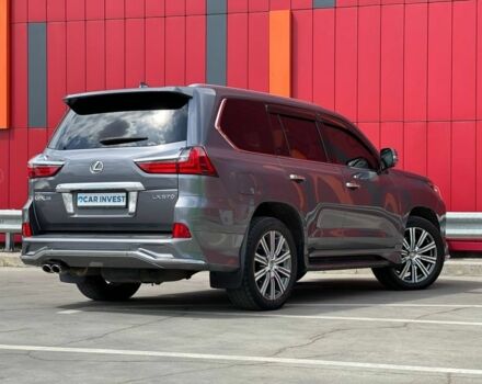 Серый Лексус ЛХ, объемом двигателя 5.7 л и пробегом 128 тыс. км за 62000 $, фото 6 на Automoto.ua