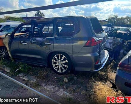 Серый Лексус ЛХ, объемом двигателя 4.5 л и пробегом 189 тыс. км за 9500 $, фото 3 на Automoto.ua