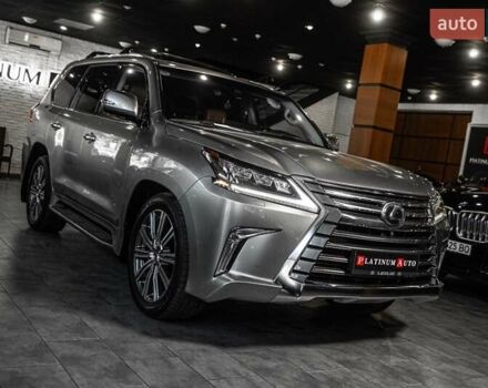 Лексус ЛХ 2016 в Одессе на Automoto.ua Серый Лексус ЛХ, объемом двигателя 5.66 л и пробегом 140 тыс. км за 65500 $, фото 68 на Automoto.ua