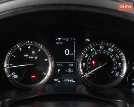 Лексус ЛХ 2016 в Одессе на Automoto.ua Серый Лексус ЛХ, объемом двигателя 5.66 л и пробегом 140 тыс. км за 65500 $, фото 41 на Automoto.ua