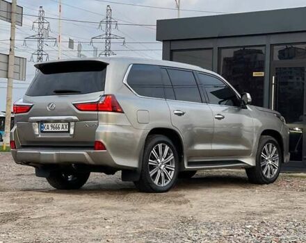 Серый Лексус ЛХ, объемом двигателя 5.66 л и пробегом 230 тыс. км за 54999 $, фото 11 на Automoto.ua