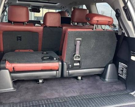 Серый Лексус ЛХ, объемом двигателя 5.66 л и пробегом 230 тыс. км за 54999 $, фото 25 на Automoto.ua