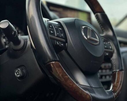 Серый Лексус ЛХ, объемом двигателя 5.66 л и пробегом 230 тыс. км за 54999 $, фото 13 на Automoto.ua