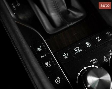 Лексус ЛХ 2016 в Одессе на Automoto.ua Серый Лексус ЛХ, объемом двигателя 5.66 л и пробегом 140 тыс. км за 65500 $, фото 36 на Automoto.ua