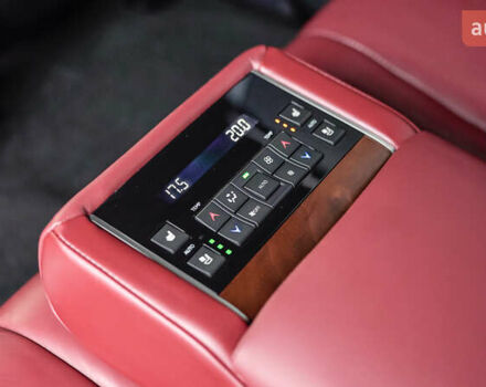 Сірий Лексус ЛХ, об'ємом двигуна 4.46 л та пробігом 139 тис. км за 63284 $, фото 33 на Automoto.ua