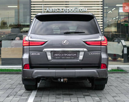 Сірий Лексус ЛХ, об'ємом двигуна 4.46 л та пробігом 139 тис. км за 63284 $, фото 3 на Automoto.ua
